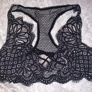 NWOT Victoria’s Secret Dream Angels Racerback Black & Nude Lace Bralette Small